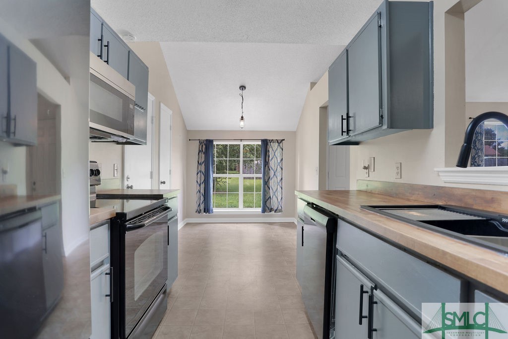 520 Rice Gate Drive Richmond Hill, GA 31324 - Photo 8 of 30