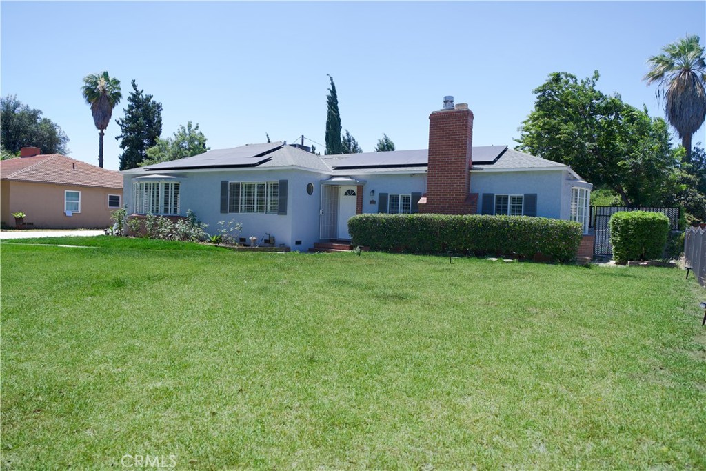 2770 Ladera Road San Bernardino, CA 92405 - Photo 2 of 23