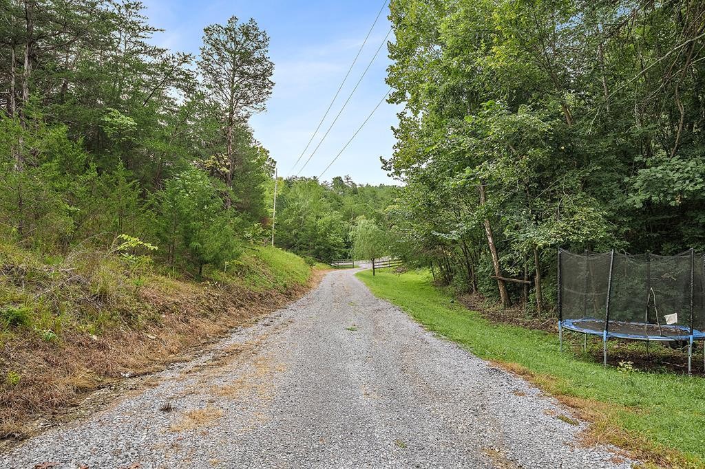 1737 Parrotts Chapel Road Sevierville, TN 37876 - Photo 28 of 30 Gallery Image 28