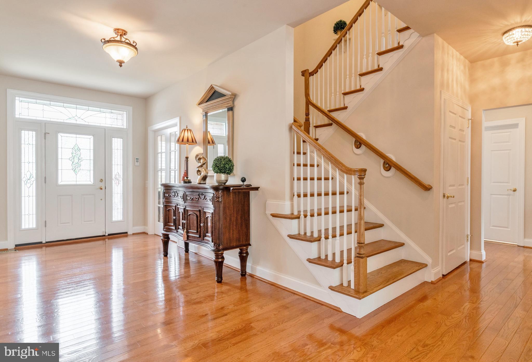 7007 Springville Court Springfield, VA 22150 - Photo 2 of 79 Entrance foyer