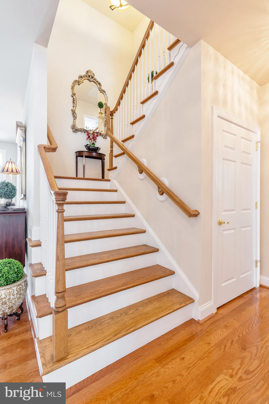 7007 Springville Court Springfield, VA 22150 - Photo 5 of 79 Extra-wide staircase