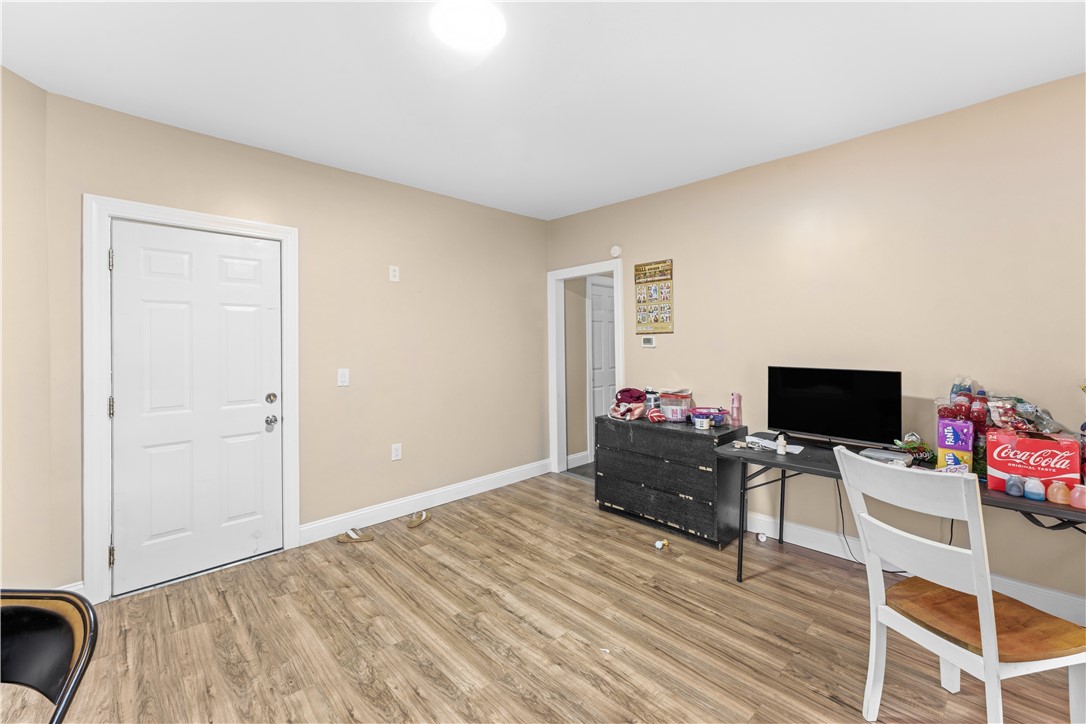 59 Wendell Street Providence, RI 02909 - Photo 10 of 28