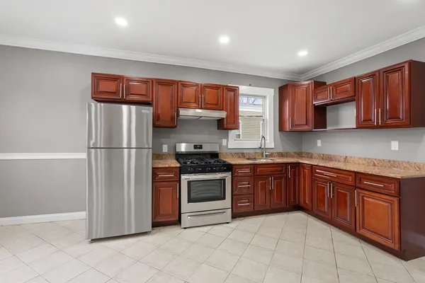 $2,950 | 97 Welles Avenue, Unit 3, Boston, MA 02124