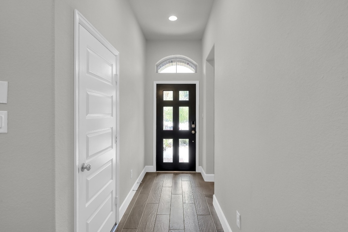 328 Rise Lane Montgomery, TX 77316 - Photo 11 of 49