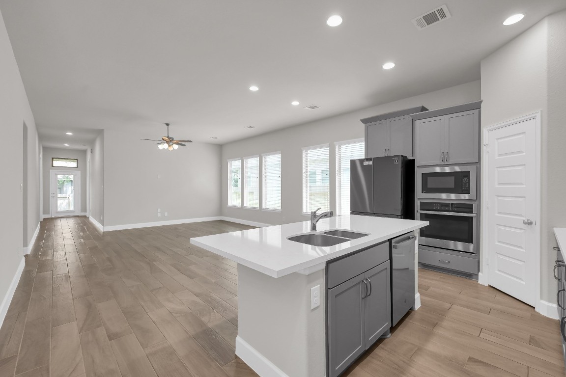 328 Rise Lane Montgomery, TX 77316 - Photo 13 of 49