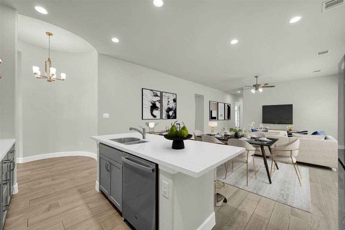 328 Rise Lane Montgomery, TX 77316 - Photo 5 of 49 Virtually staged