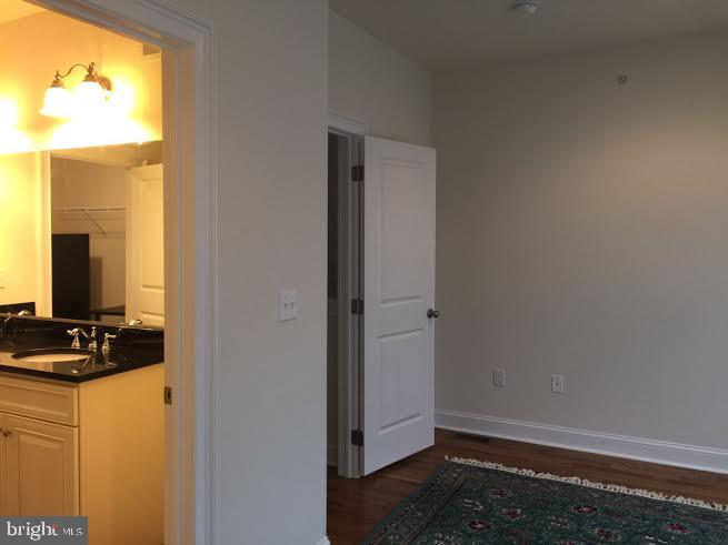 4080 Spring Garden Street Philadelphia, PA 19104 - Photo 28 of 28 Spacious room with modern finishes.