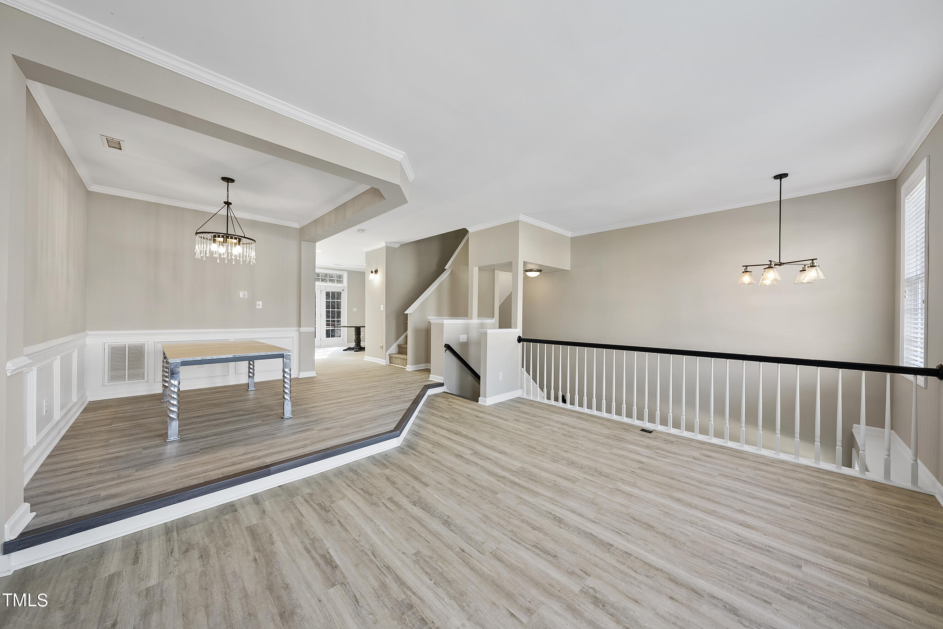 6926 Middleboro Drive Raleigh, NC 27612 - Photo 2 of 29 DSC05287