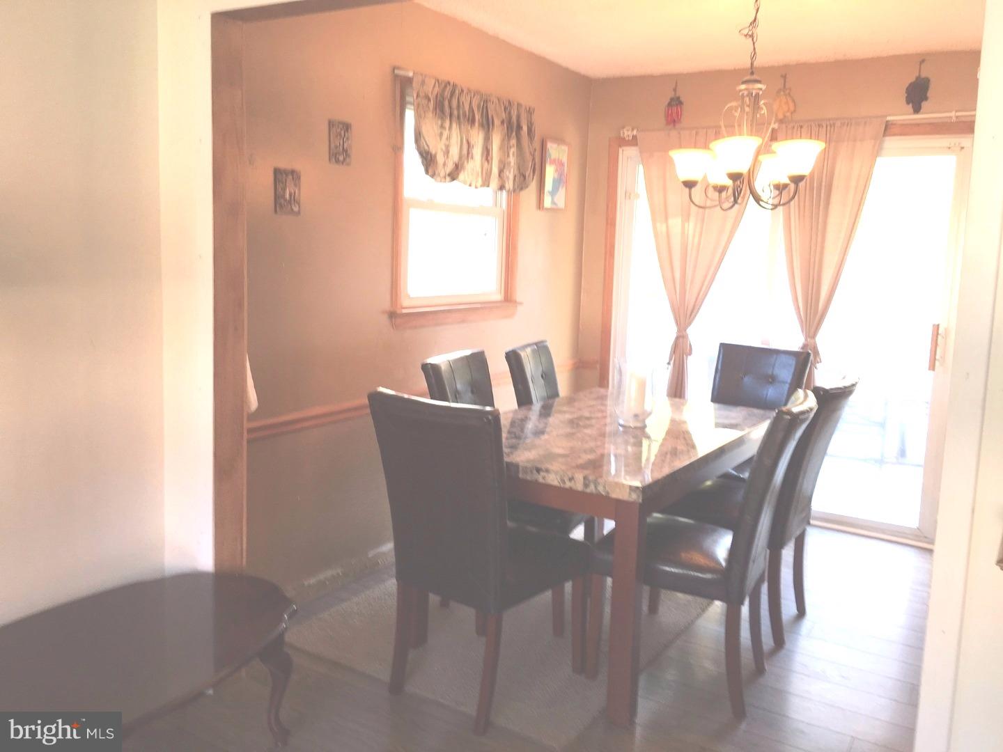 114 Miry Brook Road Hamilton, NJ 08690 - Photo 5 of 10 Gallery Image 5