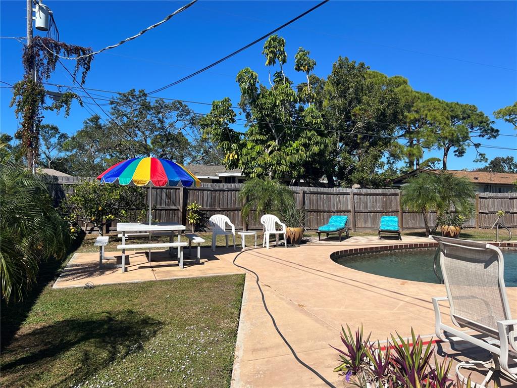 1228 Nantucket Road Venice, FL 34293 - Photo 10 of 32 a view of outdoor space and patio