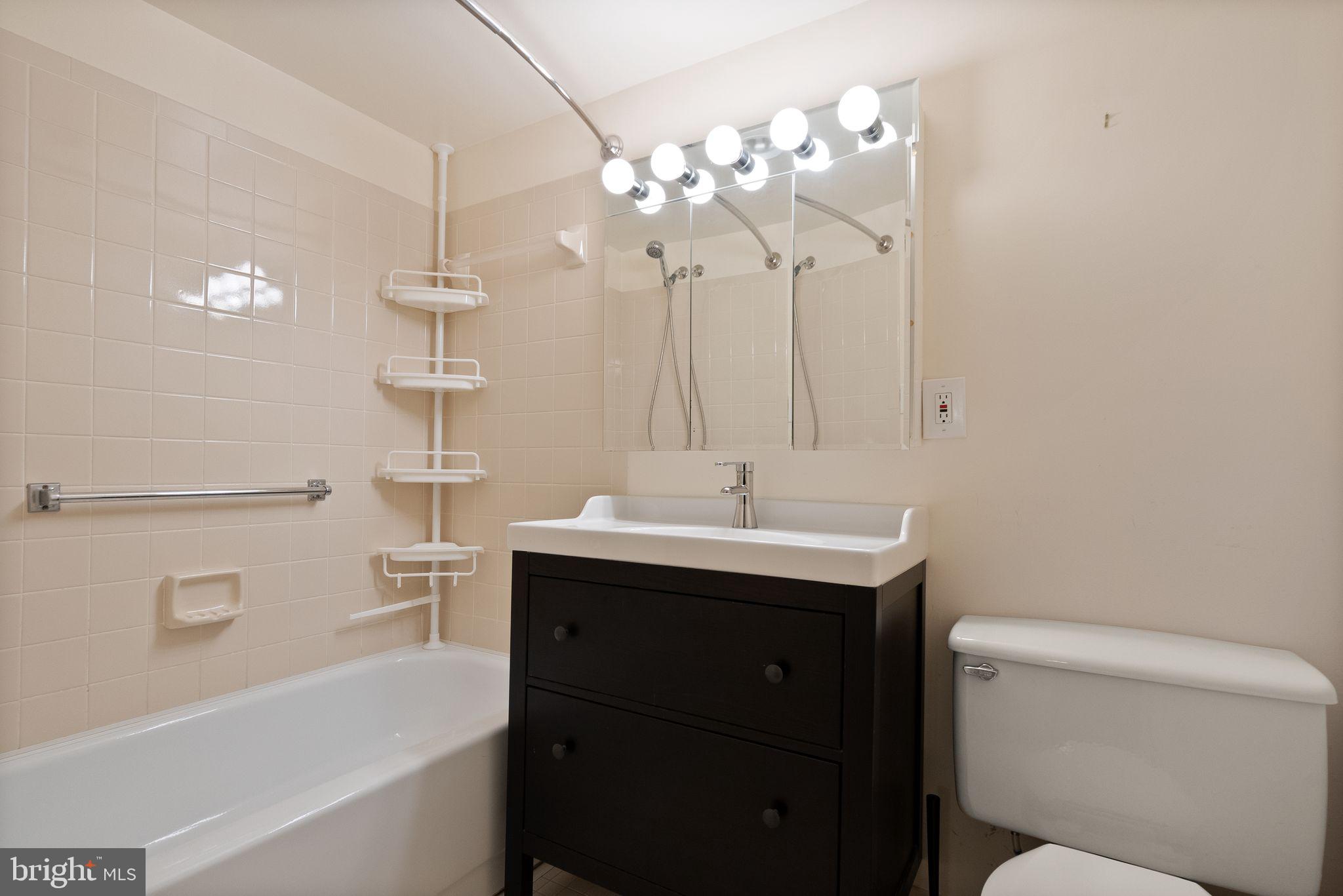 1951 Sagewood Lane, Unit 8 Reston, VA 20191 - Photo 27 of 38