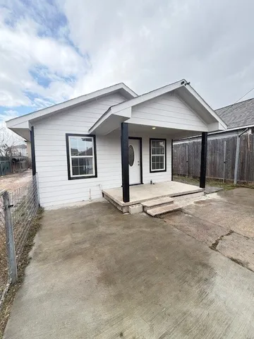 $1,600 | 1819 Carr Street, Houston, TX 77026