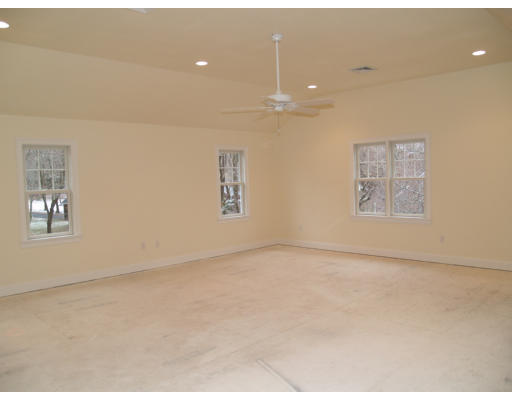 32 Dreamwold Road Scituate, MA 02066 - Photo 15 of 19 Gallery Image 15