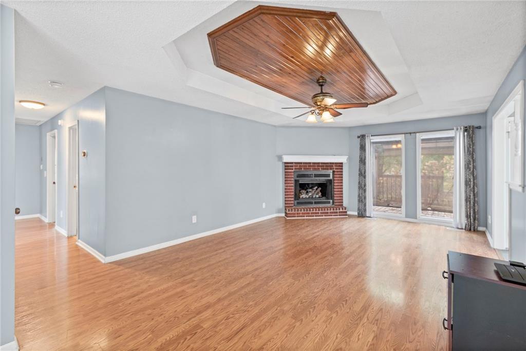 1108 Northeast Ridgeview Drive Lee's Summit, MO 64086 - Photo 6 of 38