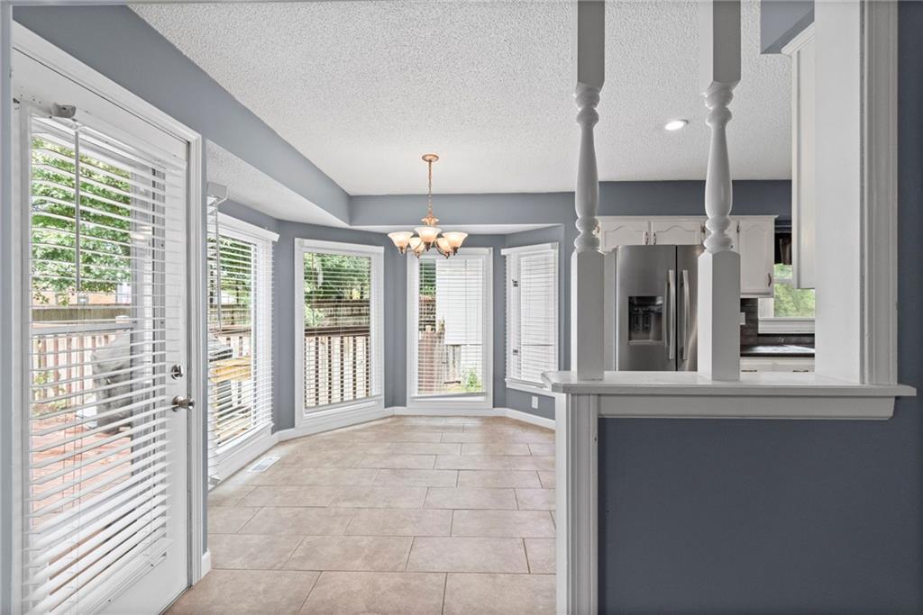 1108 Northeast Ridgeview Drive Lee's Summit, MO 64086 - Photo 9 of 38