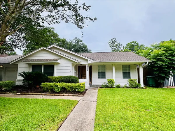 $2,970 | 9758 Cedardale Drive, Houston, TX 77055
