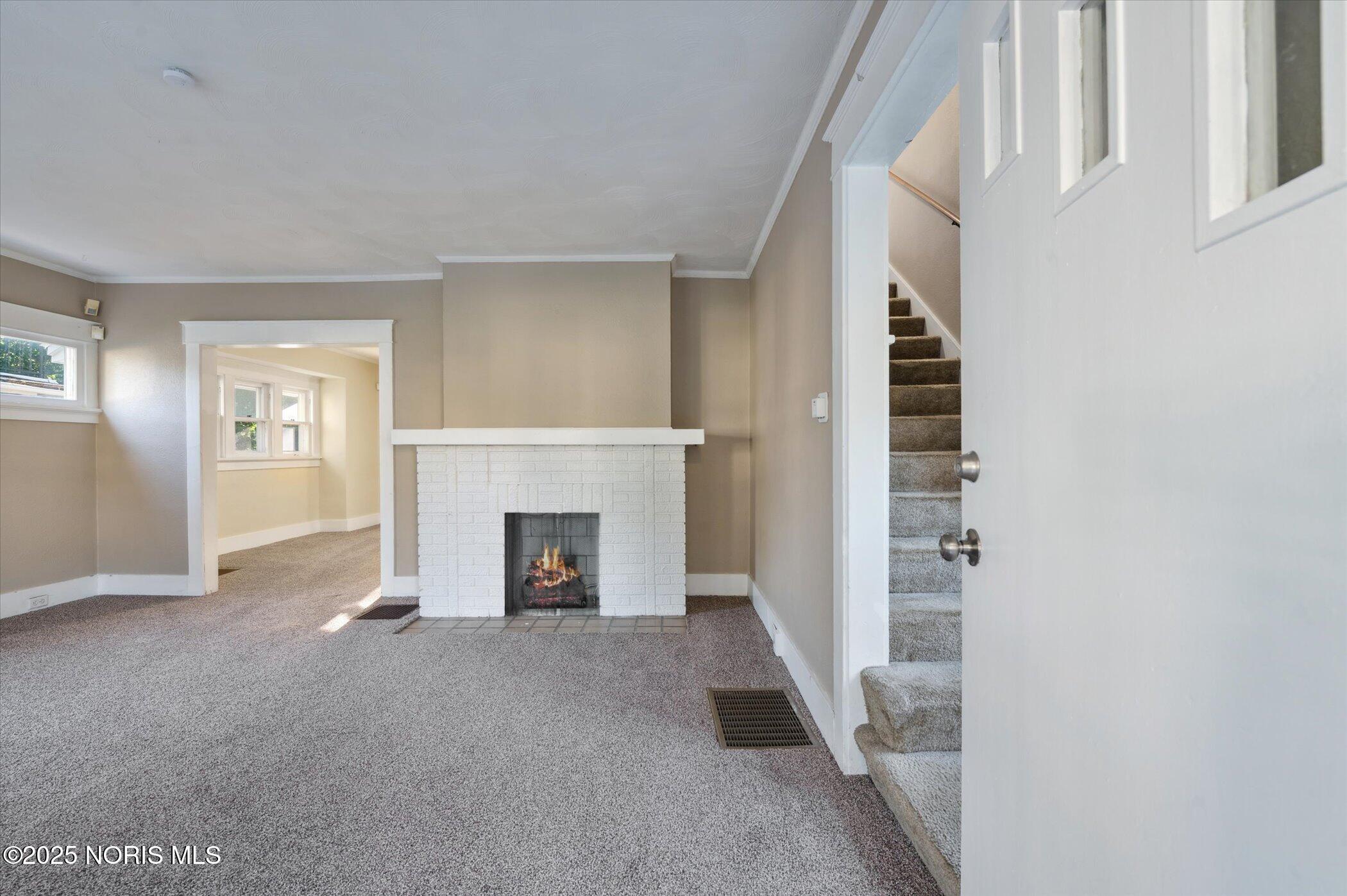 1809 Pilgrim Road Toledo, OH 43607 - Photo 6 of 41 09-1809-Pilgrim-Rd-Toledo-OH-43607-Windo