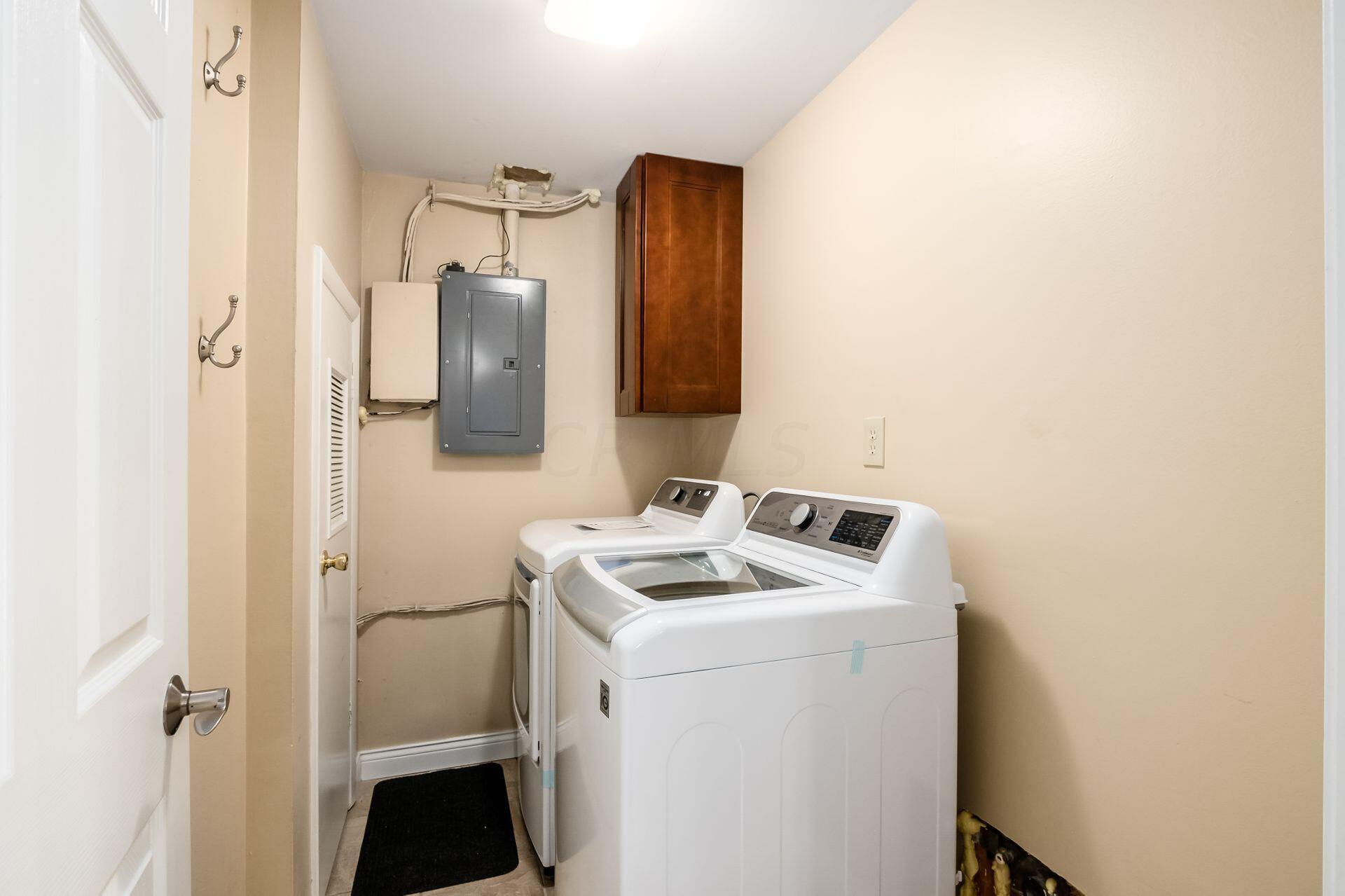 3600 Reed Road, Unit 24 Columbus, OH 43220 - Photo 16 of 32 017_da095_h 3600 Reed Rd-1039
