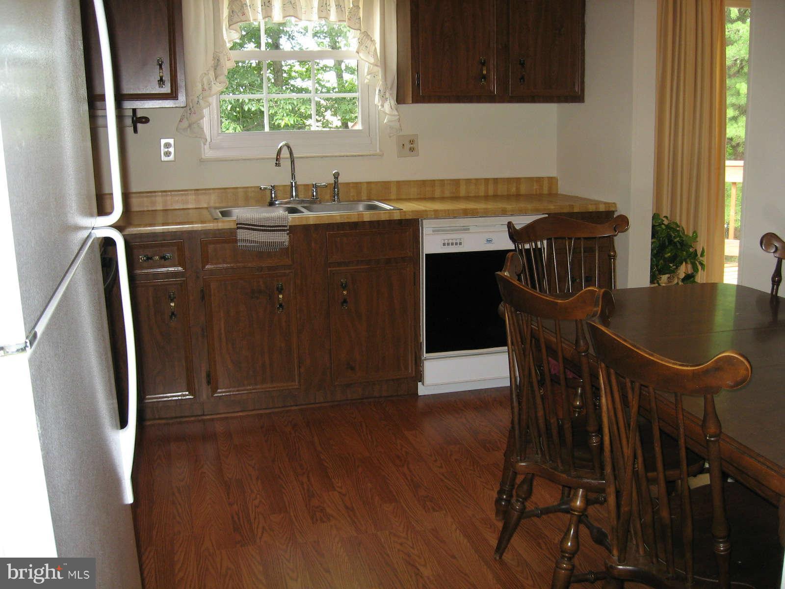 4532 Ambermill Road Baltimore, MD 21236 - Photo 8 of 25 Kitchen has plenty of table space