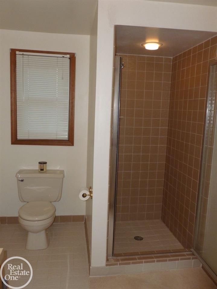 3243 Landview Drive Rochester, MI 48306 - Photo 32 of 47