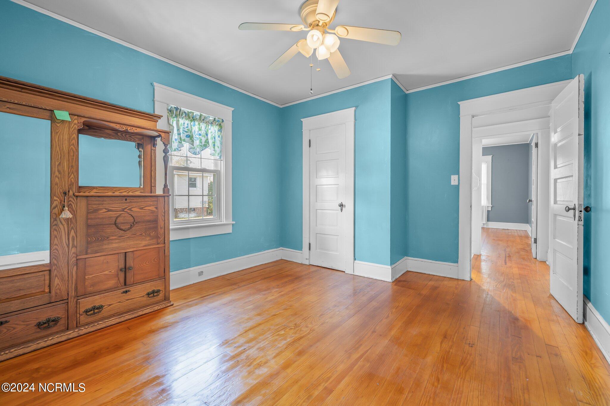 802 Raleigh Street Elizabeth City, NC 27909 - Photo 15 of 24 15-web-or-mls-Photo Mar 13 2024, 9 32 07