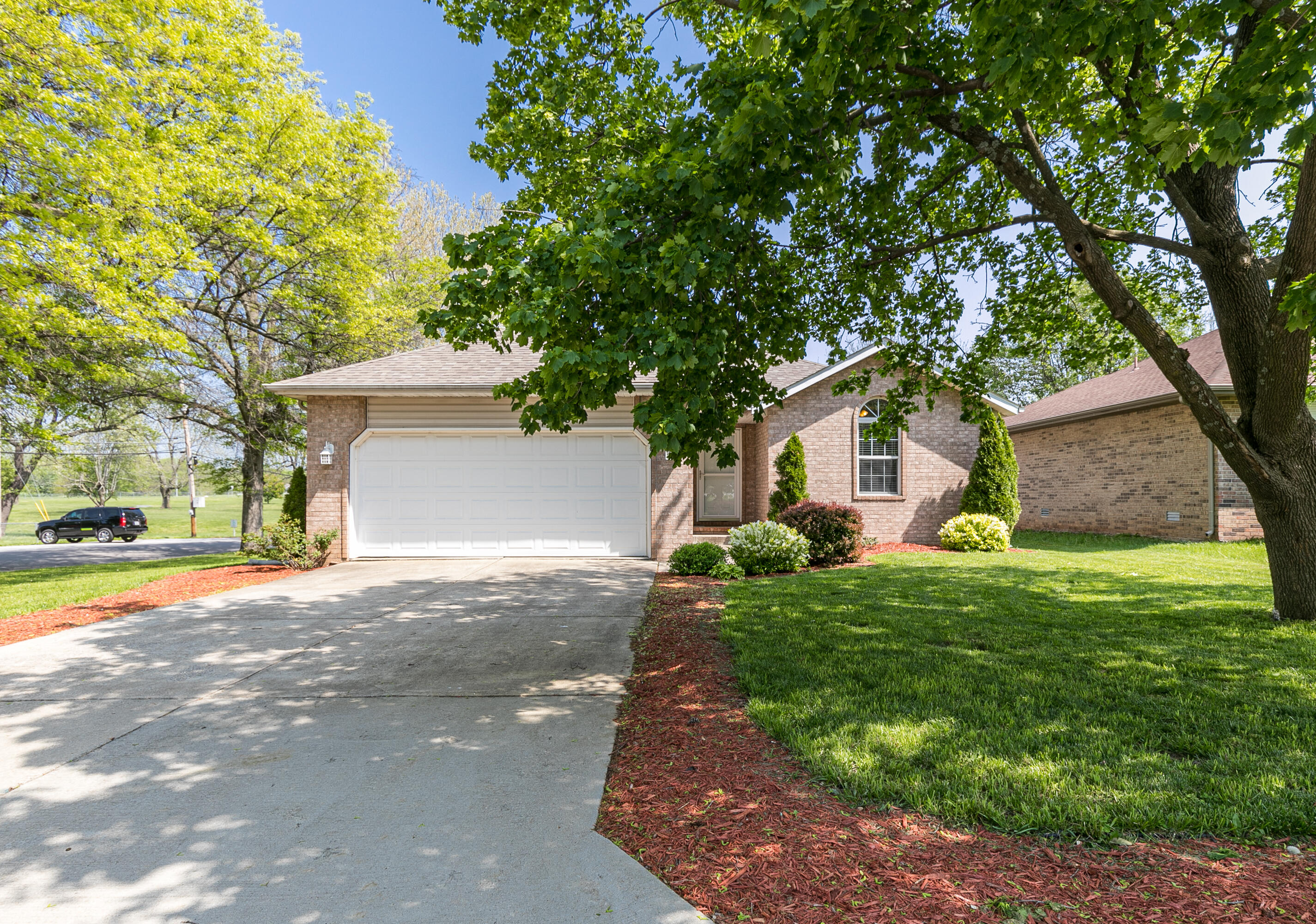 3857 West Dover Street Springfield, MO 65802 - Photo 1 of 1 7M4A4594