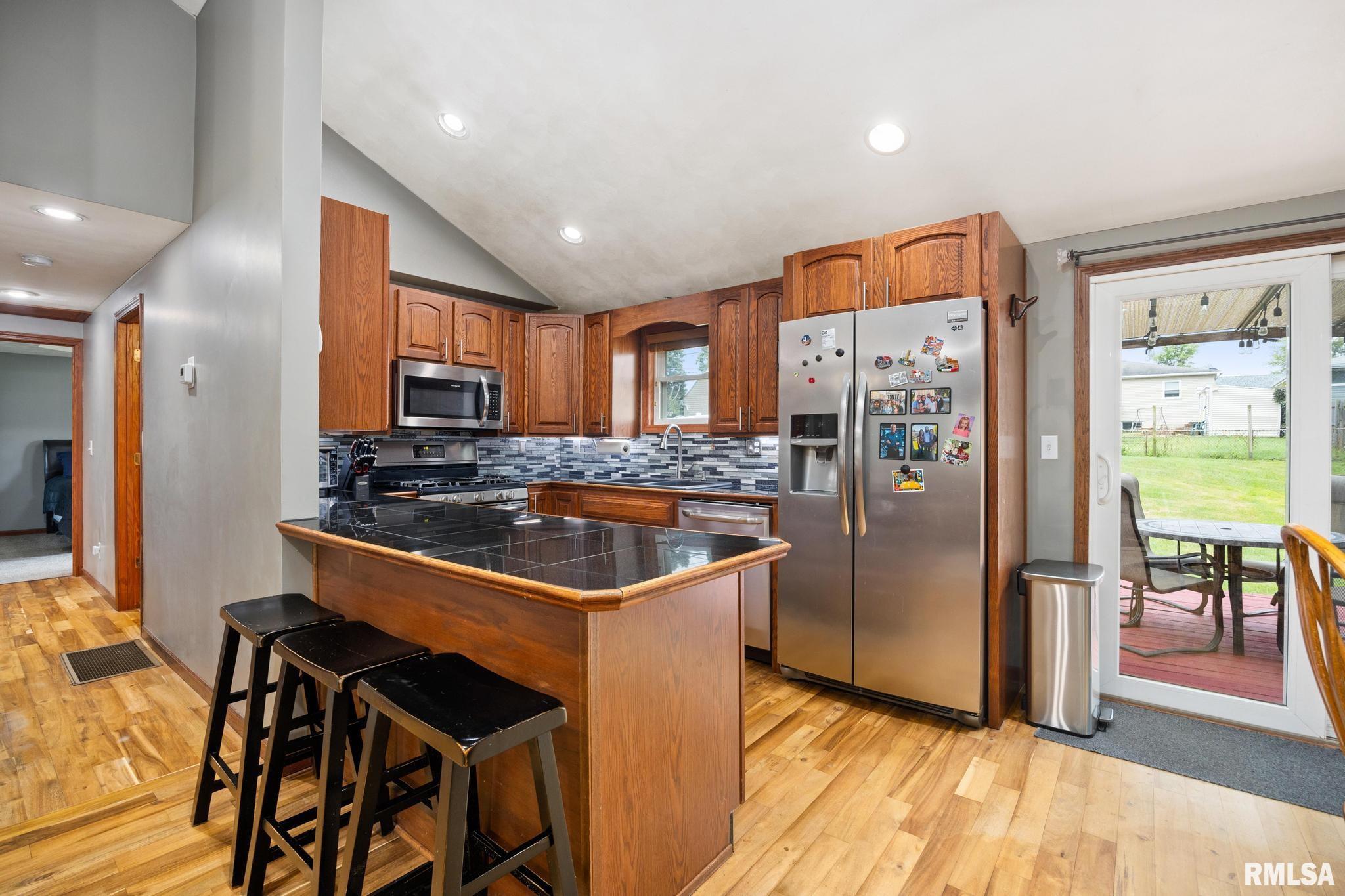 503 West Muller Road East Peoria, IL 61611 - Photo 9 of 33 Gallery Image 9
