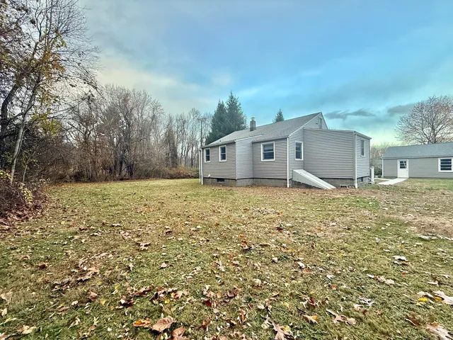 a house view with a outdoor space