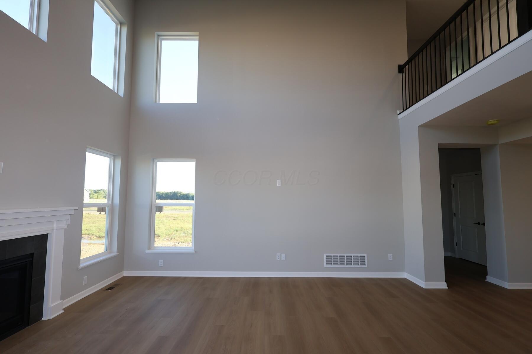375 Birdwatcher Loop Galena, OH 43021 - Photo 3 of 22 Living Room