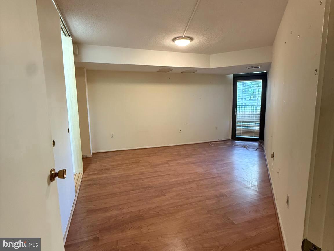 1420 Locust Street, Unit 11K Philadelphia, PA 19102 - Photo 9 of 11 Spacious room with natural light.