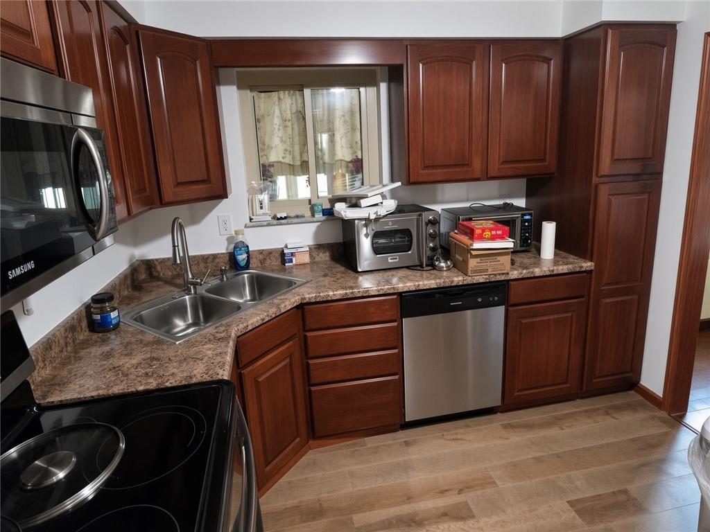 375 West Bruceton Road Pittsburgh, PA 15236 - Photo 8 of 23 Gallery Image 8