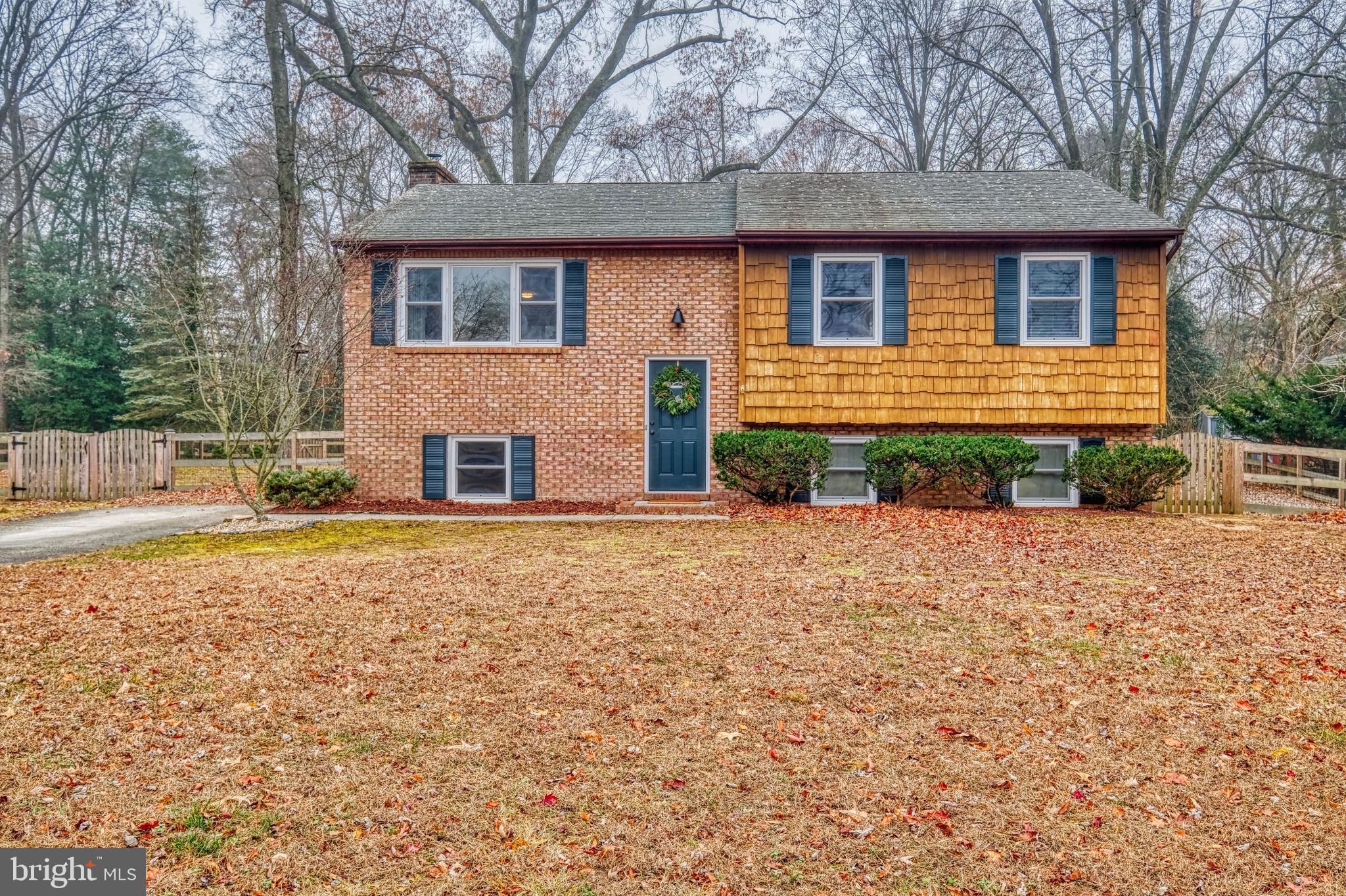 552 Pheasant Court Pasadena, MD 21122 - Photo 1 of 37
