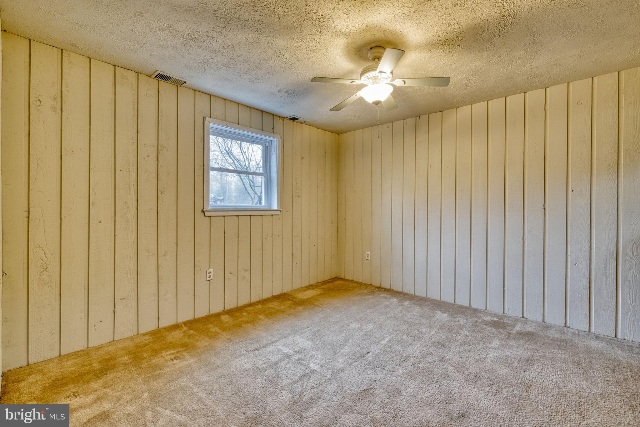 552 Pheasant Court Pasadena, MD 21122 - Photo 22 of 37