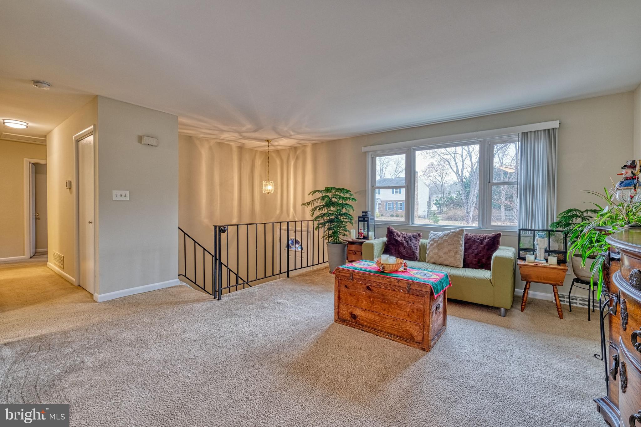552 Pheasant Court Pasadena, MD 21122 - Photo 5 of 37