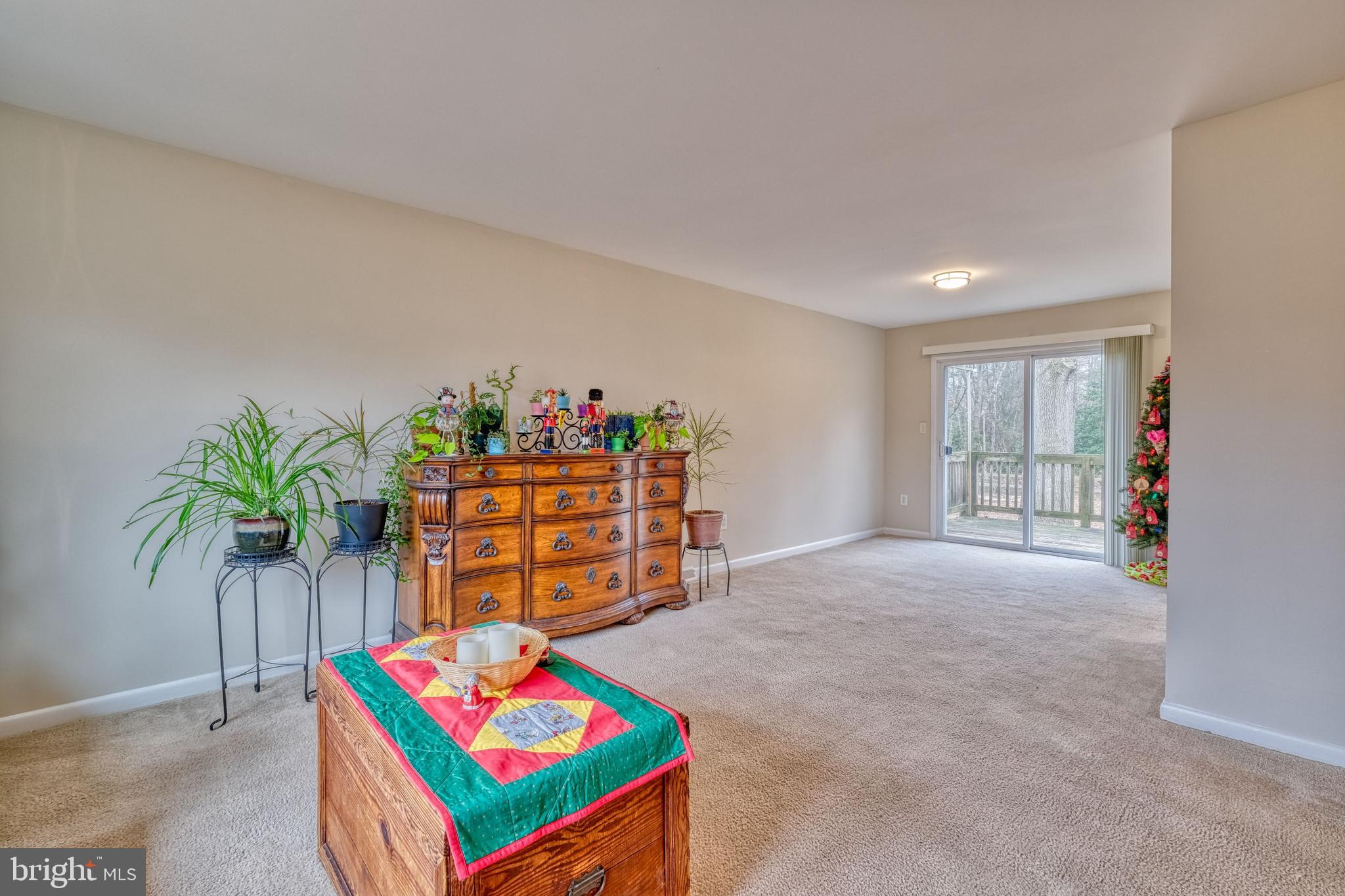 552 Pheasant Court Pasadena, MD 21122 - Photo 8 of 37