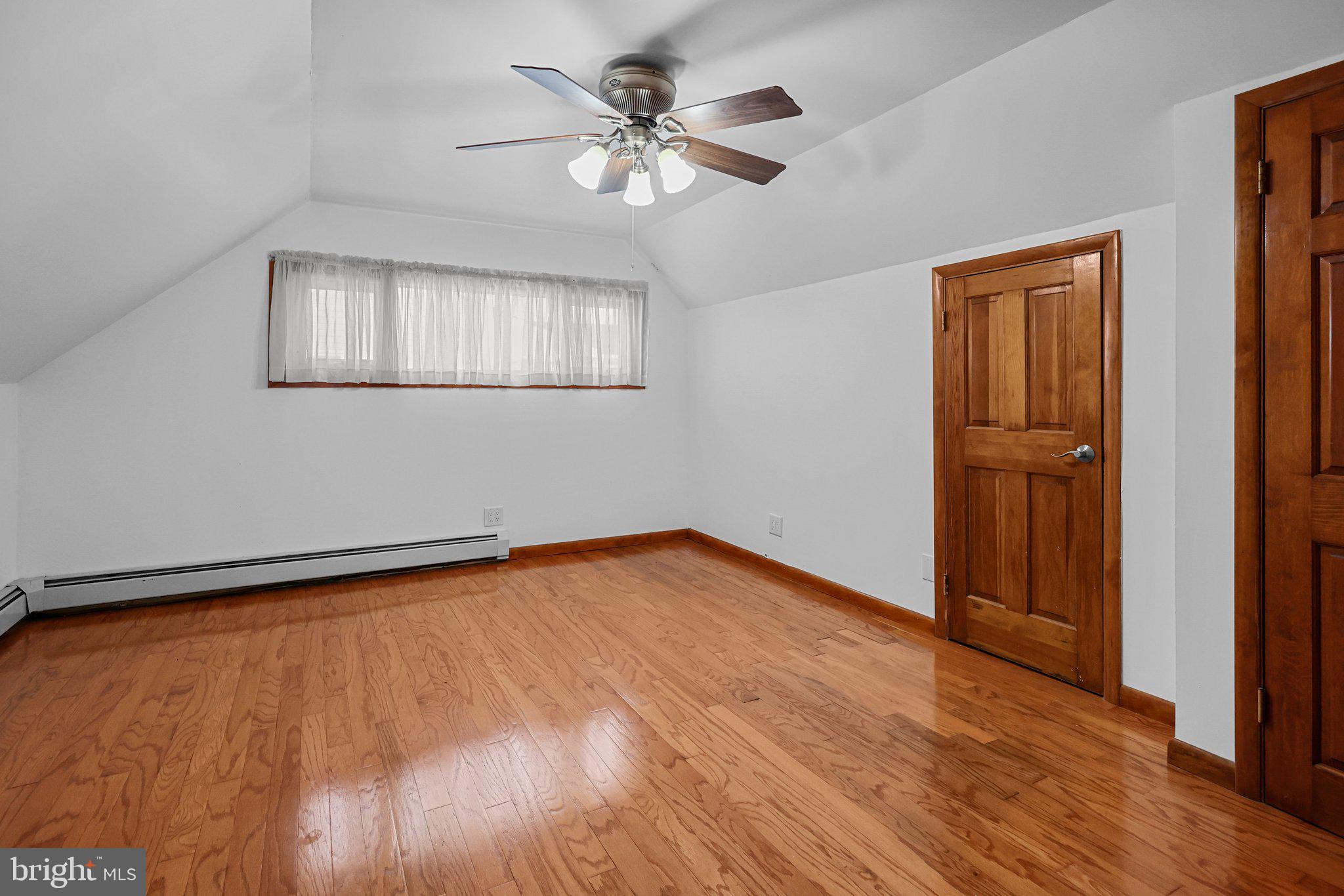 2843 Nestling Road Philadelphia, PA 19154 - Photo 24 of 42 Upstairs Bedroom 3