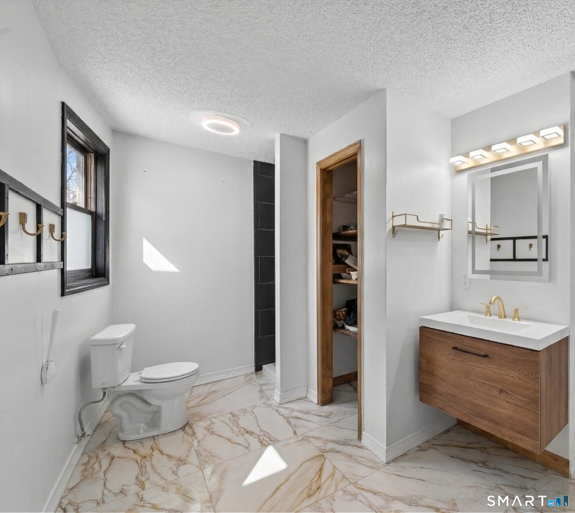 120 East Hampton Road Marlborough, CT 06447 - Photo 12 of 28 1st flr bath