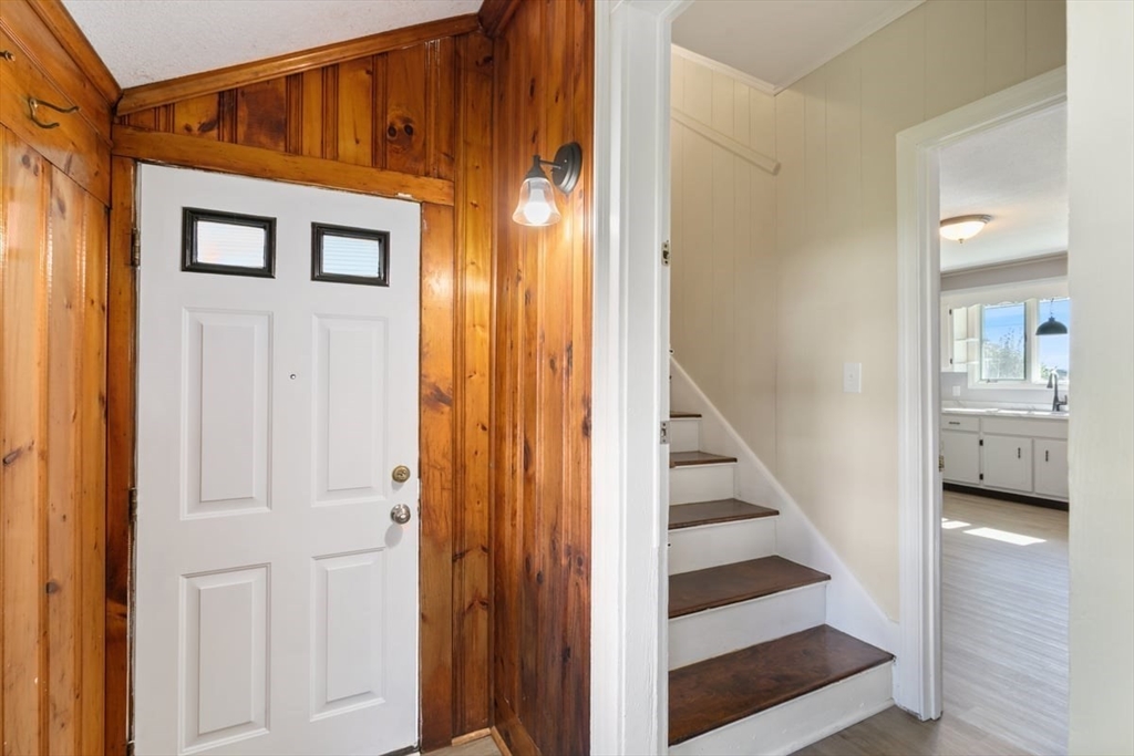 110 Pilling Street Haverhill, MA 01832 - Photo 16 of 23