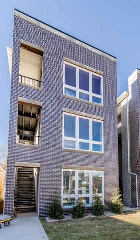 $925,000 | 1230 South Fairfield Avenue, Chicago, IL 60608