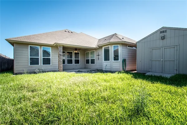 $2,600 | 316 San Jose Street, Portland, TX 78374