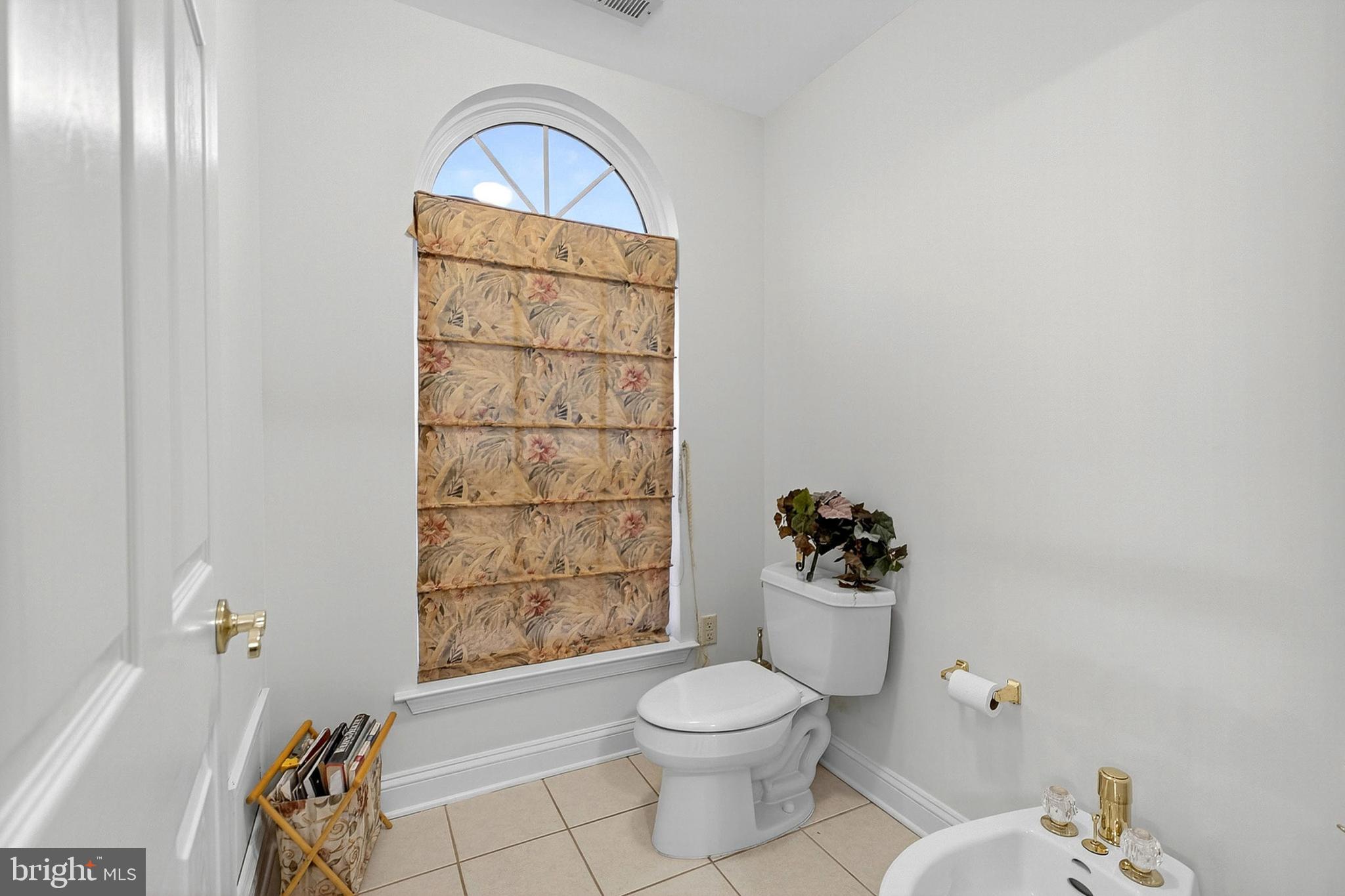 195 Hunters Run Swedesboro, NJ 08085 - Photo 62 of 83 Primary Toilet Room