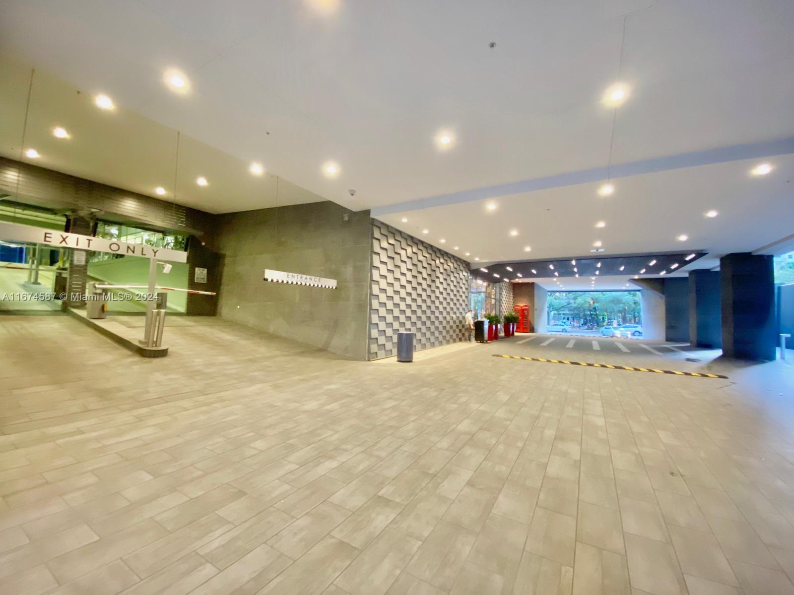 1080 Brickell Avenue, Unit 3107 Miami, FL 33131 - Photo 18 of 19