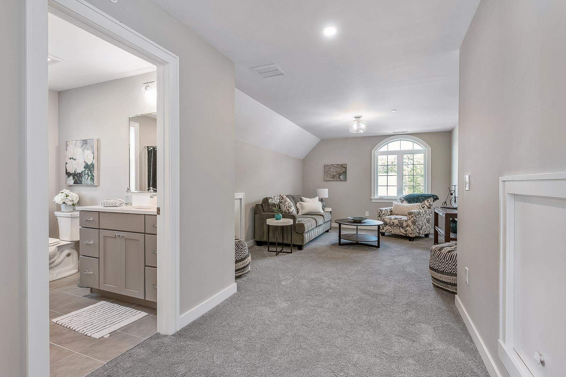 4 Cliffside Drive Auburn, NH 03032 - Photo 15 of 38