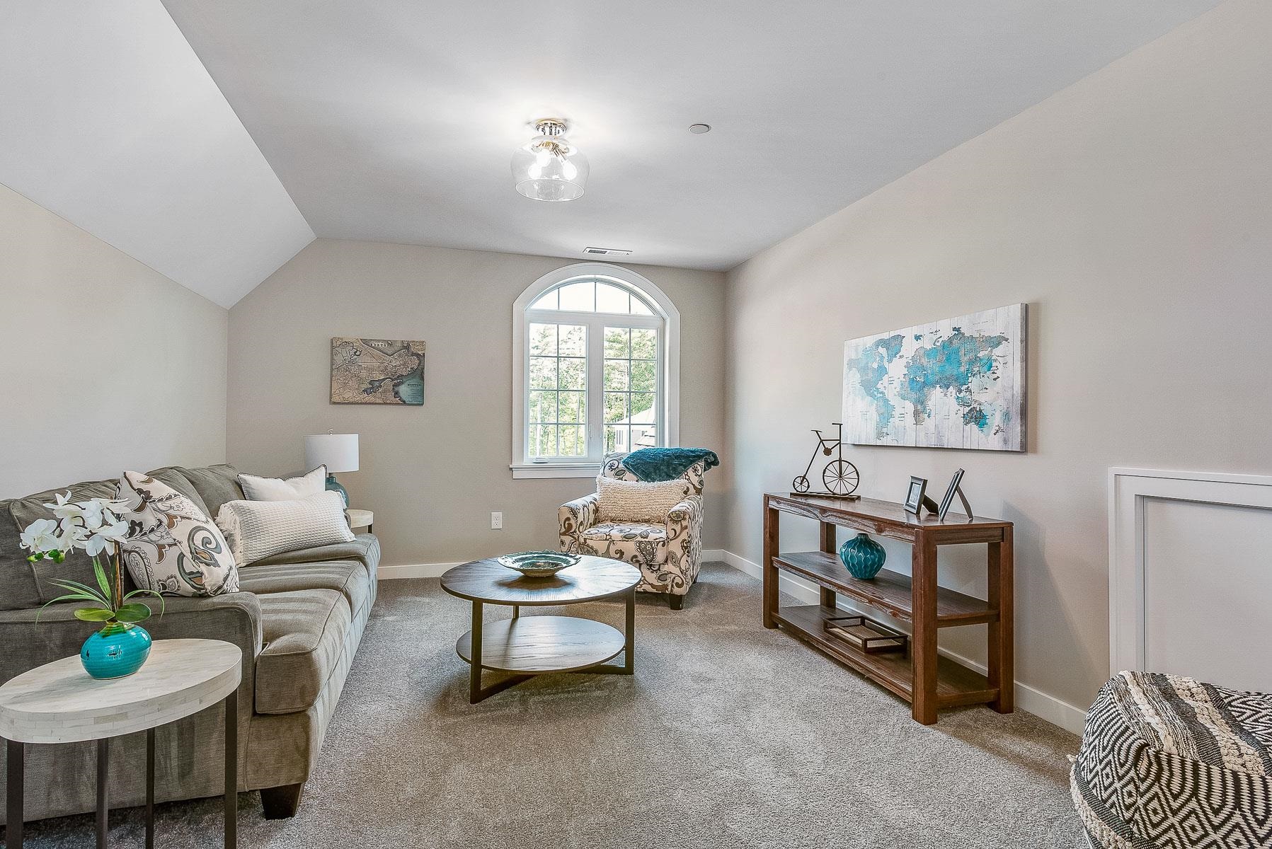 4 Cliffside Drive Auburn, NH 03032 - Photo 16 of 38