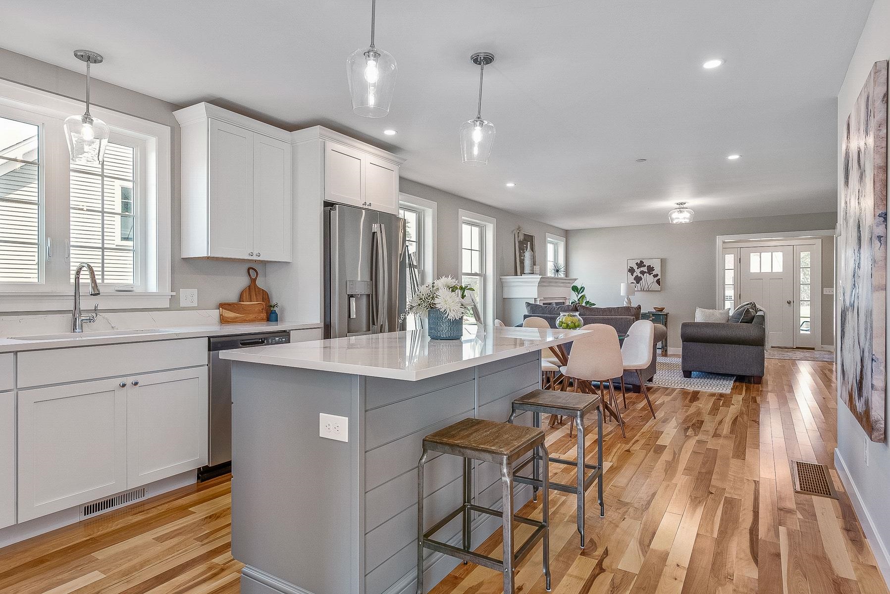 4 Cliffside Drive Auburn, NH 03032 - Photo 3 of 38