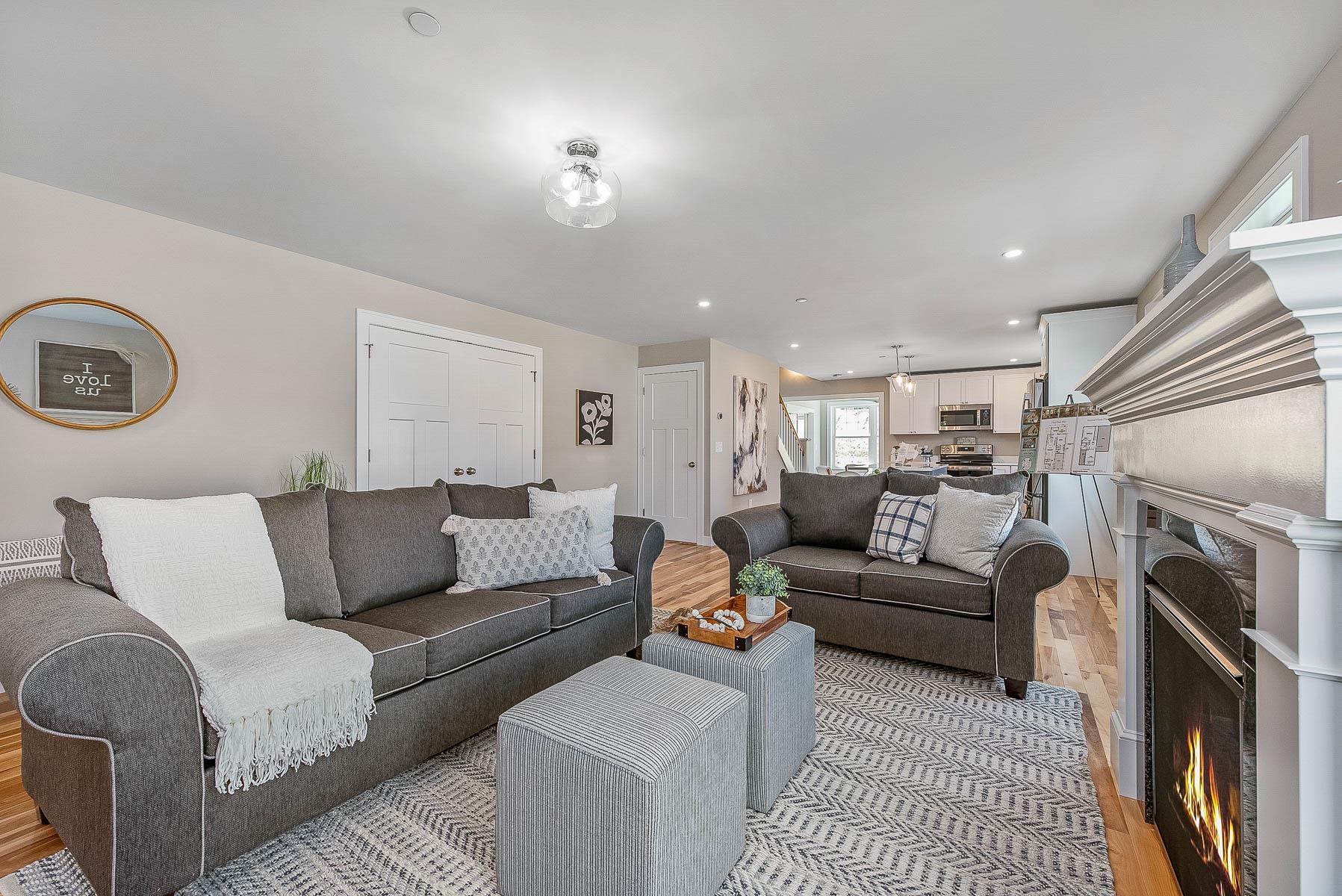 4 Cliffside Drive Auburn, NH 03032 - Photo 33 of 38