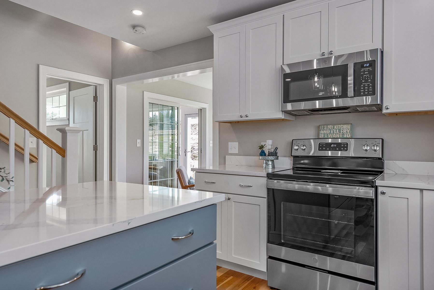 4 Cliffside Drive Auburn, NH 03032 - Photo 5 of 38