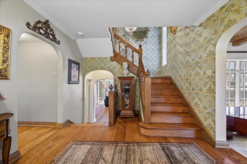 900 West Waldheim Road Pittsburgh, PA 15215 - Photo 4 of 25 Gallery Image 4
