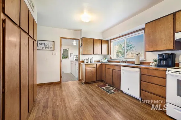 $536,000 | 3985 North 2300 E Road, Filer, ID 83328