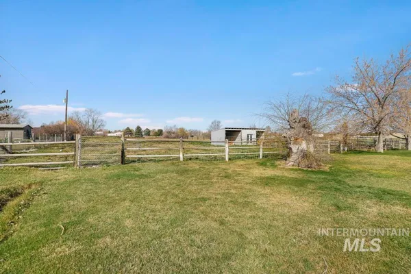 $536,000 | 3985 North 2300 E Road, Filer, ID 83328